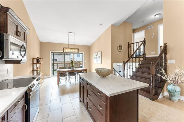 9268 Eagle Ridge Drive, House detached with 4 bedrooms, 2 bathrooms and 6 parking in Niagara Falls ON | Image 15