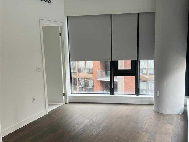 905 - 2a Church St, Condo with 2 bedrooms, 2 bathrooms and 0 parking in Toronto ON | Image 3