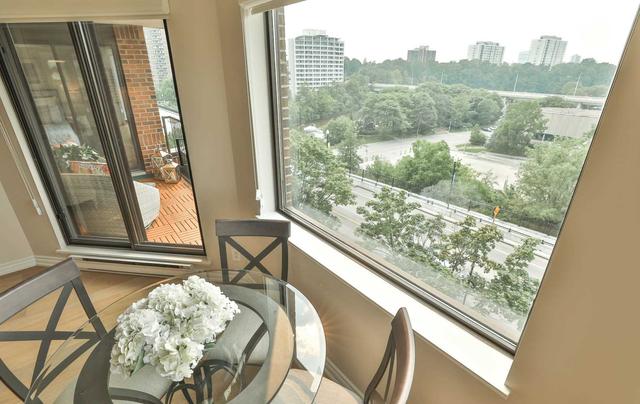 904 - 100 Lakeshore Rd E, Condo with 1 bedrooms, 2 bathrooms and 1 parking in Oakville ON | Image 8