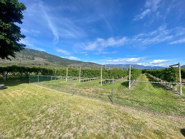 10508 100th Avenue, House detached with 3 bedrooms, 2 bathrooms and null parking in Okanagan Similkameen A BC | Image 5