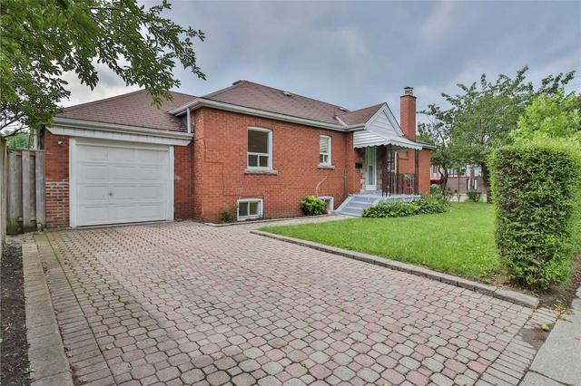 653 O'connor Dr, House detached with 3 bedrooms, 2 bathrooms and 2 parking in Toronto ON | Image 1