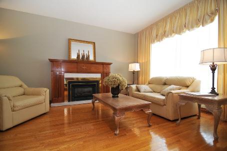 8 Tredvalley Grve, House detached with 4 bedrooms, 4 bathrooms and 4 parking in Toronto ON | Image 4