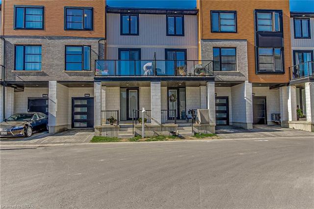 966 West Village Square, House attached with 4 bedrooms, 2 bathrooms and 2 parking in London ON | Image 1
