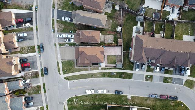 10 Piane Ave, House detached with 4 bedrooms, 4 bathrooms and 6 parking in Brampton ON | Image 38