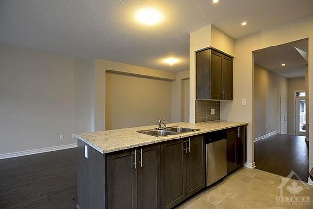 619 Guernsey Place, Townhouse with 3 bedrooms, 3 bathrooms and 2 parking in Ottawa ON | Image 7