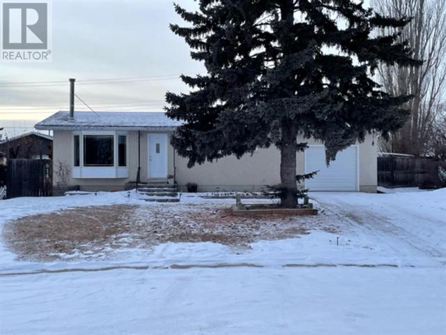 614 6 Avenue W, House detached with 3 bedrooms, 2 bathrooms and 3 parking in Hanna AB | Card Image
