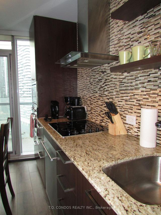 1901 - 12 York St, Condo with 1 bedrooms, 1 bathrooms and 0 parking in Toronto ON | Image 22