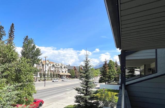 202 - 526 Banff Avenue, Condo with 2 bedrooms, 1 bathrooms and 1 parking in Banff AB | Image 10
