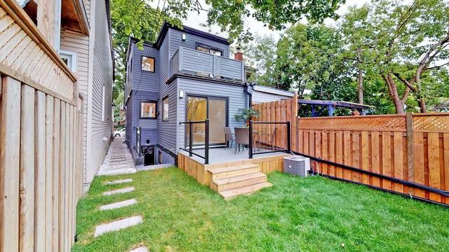 56 Drayton Ave, House semidetached with 3 bedrooms, 3 bathrooms and 2 parking in Toronto ON | Image 16