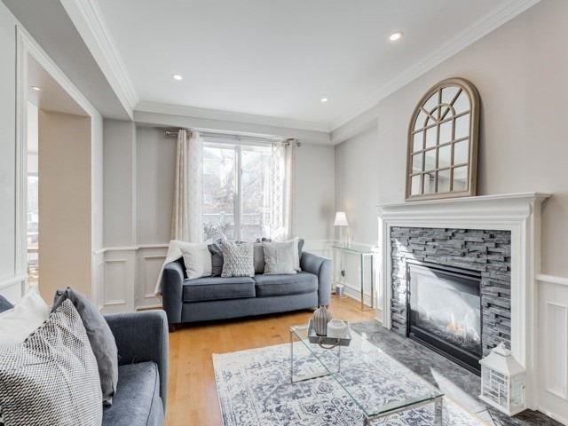 2182 Shaftesbury Crt, House detached with 4 bedrooms, 3 bathrooms and 2 parking in Oakville ON | Image 8