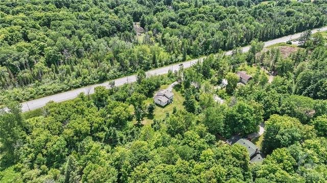 98 Tall Forest Drive, House detached with 3 bedrooms, 3 bathrooms and 6 parking in Ottawa ON | Image 25