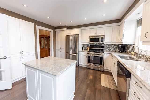 25 Stornwood Crt, Townhouse with 2 bedrooms, 3 bathrooms and 2 parking in Brampton ON | Image 21