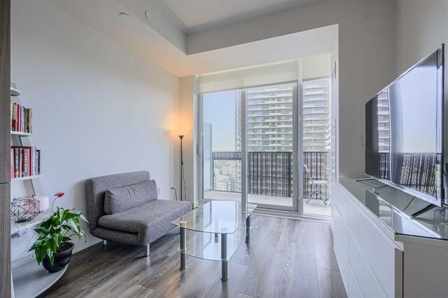 1601 - 8 Eglinton Ave E, Condo with 1 bedrooms, 2 bathrooms and 0 parking in Toronto ON | Image 1