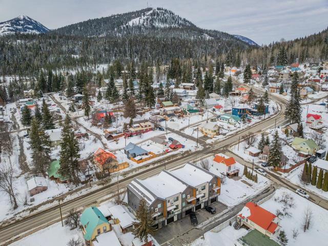 4 - 2452 Washington Street, House attached with 3 bedrooms, 3 bathrooms and null parking in Rossland BC | Image 55