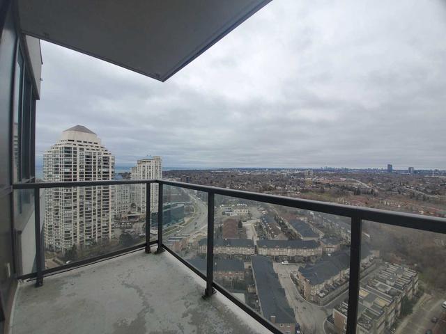 2401 - 15 Legion Rd, Condo with 2 bedrooms, 2 bathrooms and 1 parking in Toronto ON | Image 3