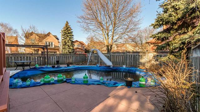 195 Romain Cres, House detached with 3 bedrooms, 3 bathrooms and 4 parking in Oakville ON | Image 25