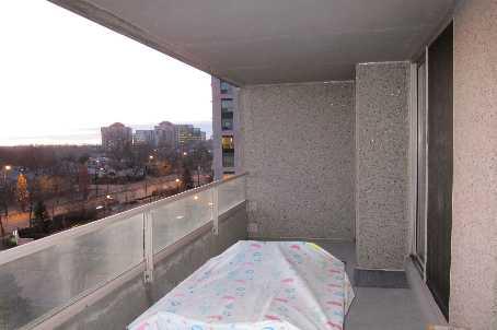 604 - 18 Hillcrest Ave, Condo with 2 bedrooms, 2 bathrooms and 1 parking in Toronto ON | Image 5