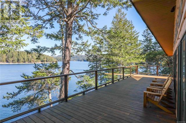 651 Gorge Harbour, House detached with 4 bedrooms, 3 bathrooms and null parking in Strathcona B BC | Image 17