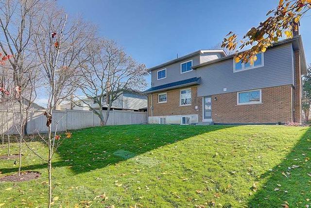 26 Wild Cherry Lane, House detached with 4 bedrooms, 4 bathrooms and 5 parking in Markham ON | Image 15