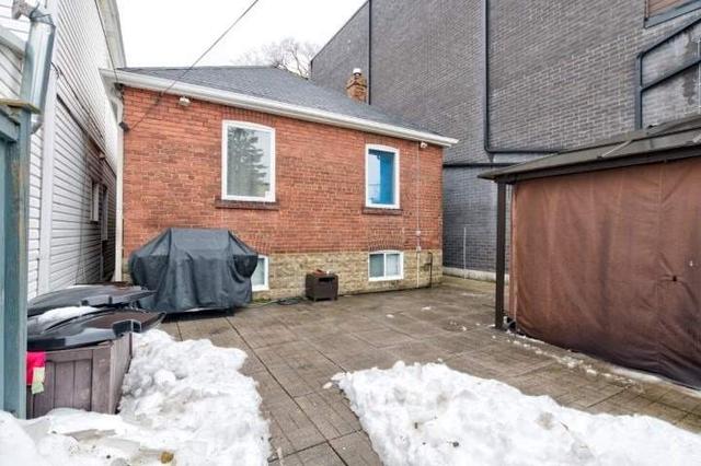 145 Hazelwood Ave, House detached with 3 bedrooms, 2 bathrooms and 3 parking in Toronto ON | Image 16