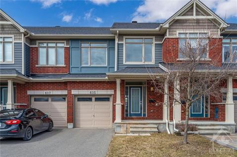 605 Spring Valley Drive, Townhouse with 3 bedrooms, 2 bathrooms and 3 parking in Ottawa ON | Card Image