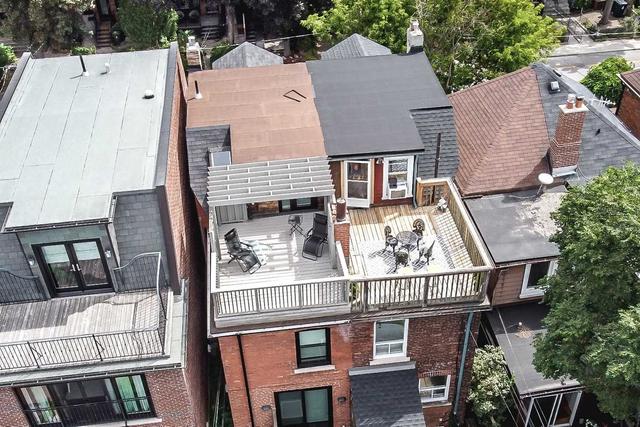 426 Montrose Ave, House semidetached with 3 bedrooms, 3 bathrooms and 0 parking in Toronto ON | Image 28