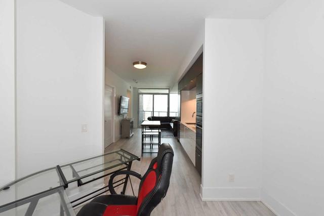 514 - 1 Edgewater Dr, Condo with 1 bedrooms, 1 bathrooms and 0 parking in Toronto ON | Image 5