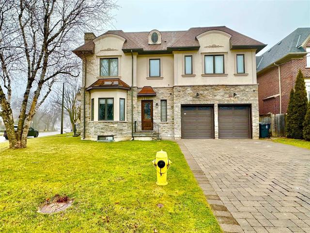 11 Gwendolen Cres, House detached with 4 bedrooms, 8 bathrooms and 6 parking in Toronto ON | Image 12