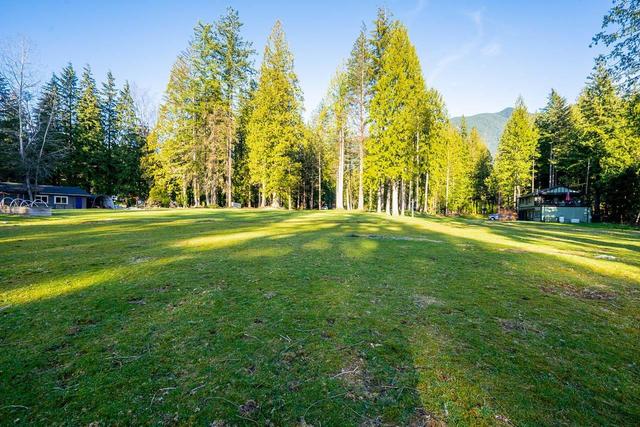 12915 Degraff Road, House detached with 3 bedrooms, 2 bathrooms and 6 parking in Fraser Valley F BC | Image 36
