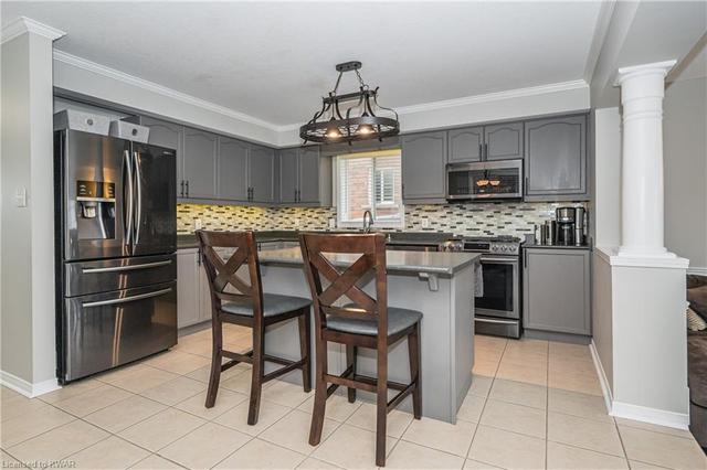 422 Sienna Crescent, House detached with 3 bedrooms, 1 bathrooms and 3 parking in Kitchener ON | Image 9