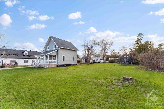 3268 Yorks Corners Road, House detached with 3 bedrooms, 2 bathrooms and 4 parking in Ottawa ON | Image 26