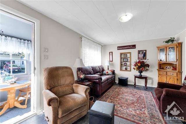 26 Halton Street, House other with 0 bedrooms, 0 bathrooms and 6 parking in Perth ON | Image 4