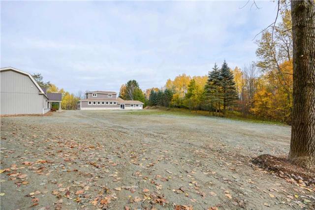 17562 The Gore Rd, House detached with 4 bedrooms, 3 bathrooms and 10 parking in Caledon ON | Image 19
