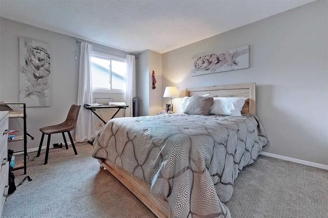7 - 700 Harmony Rd N, Townhouse with 3 bedrooms, 3 bathrooms and 2 parking in Oshawa ON | Image 10