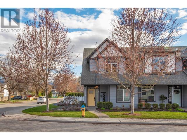 989 Laurier Avenue, House attached with 3 bedrooms, 3 bathrooms and 1 parking in Kelowna BC | Image 64