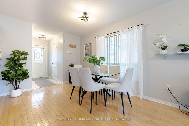 30 Cheetah Cres, House semidetached with 3 bedrooms, 4 bathrooms and 3 parking in Toronto ON | Image 20