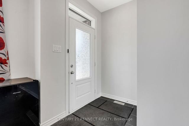 261 Argonaut Circ, House detached with 3 bedrooms, 3 bathrooms and 2 parking in Ottawa ON | Image 2