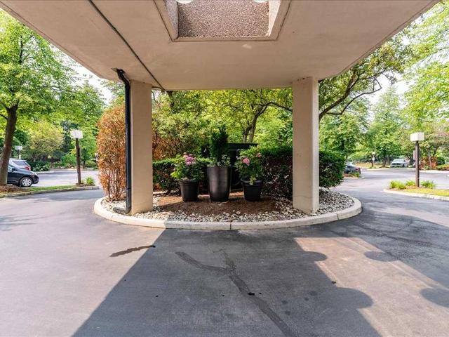 803 - 1903 Pilgrims Way, Condo with 2 bedrooms, 2 bathrooms and 1 parking in Oakville ON | Image 34