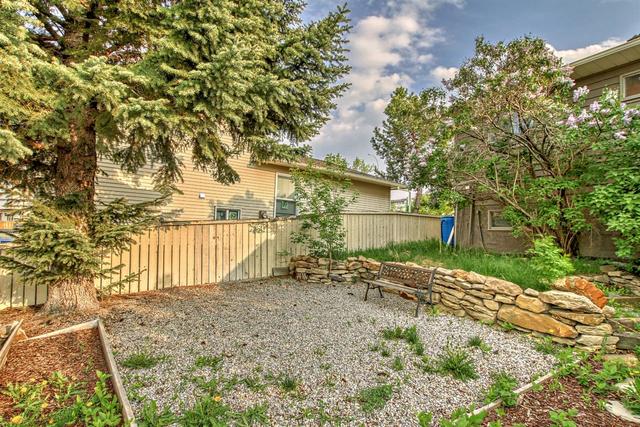 104 Macewan Drive Nw, House detached with 4 bedrooms, 2 bathrooms and 2 parking in Calgary AB | Image 39
