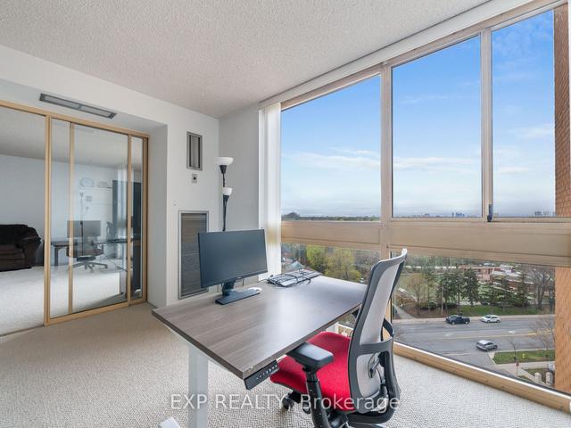1102 - 131 Beecroft Rd, Condo with 1 bedrooms, 2 bathrooms and 1 parking in Toronto ON | Image 2