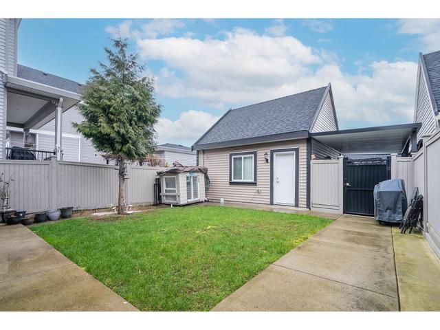 7288 194 Street, House detached with 6 bedrooms, 5 bathrooms and 3 parking in Surrey BC | Image 13