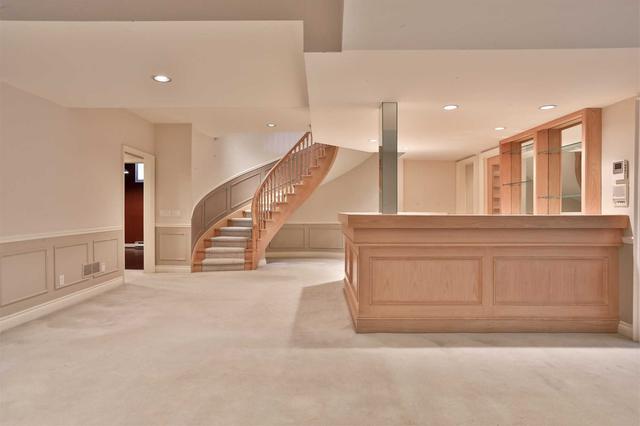 9 Berkindale Cres, House detached with 5 bedrooms, 8 bathrooms and 11 parking in Toronto ON | Image 19