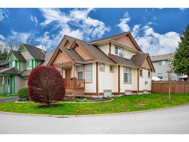 6267 135b Street, House detached with 4 bedrooms, 4 bathrooms and 4 parking in Surrey BC | Image 2
