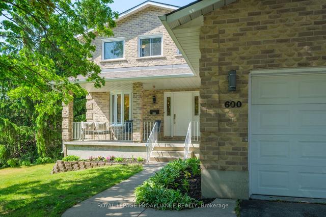 600 Rankin Cres, House detached with 4 bedrooms, 3 bathrooms and 6 parking in Kingston ON | Image 23