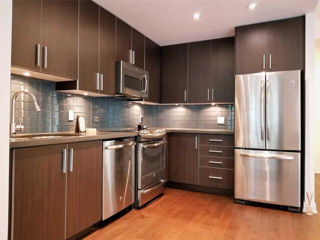 Th6 - 2220 Lake Shore Blvd, Townhouse with 2 bedrooms, 3 bathrooms and 1 parking in Toronto ON | Image 5