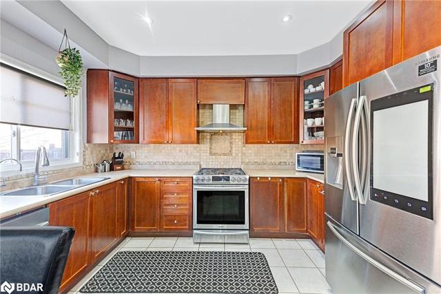 1244 Mcmullen Crescent, House detached with 6 bedrooms, 3 bathrooms and 4 parking in Milton ON | Image 3