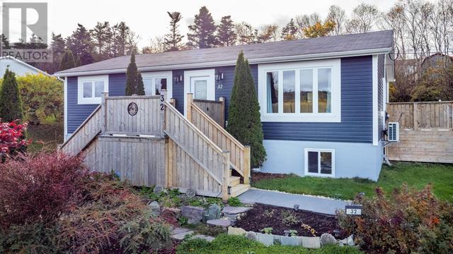 32 Valleyview Crescent, Conception Bay South, NL, A1W4T9 | Card Image