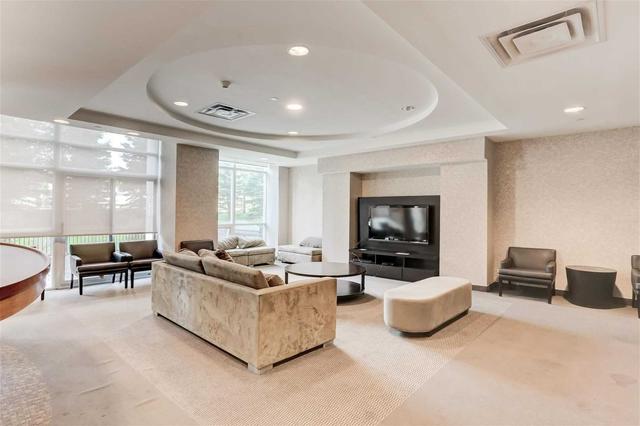 1405 - 1403 Royal York Rd, Condo with 2 bedrooms, 2 bathrooms and 1 parking in Toronto ON | Image 15