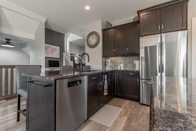 669 Twinriver Crescent W, House detached with 3 bedrooms, 2 bathrooms and 4 parking in Lethbridge AB | Image 10
