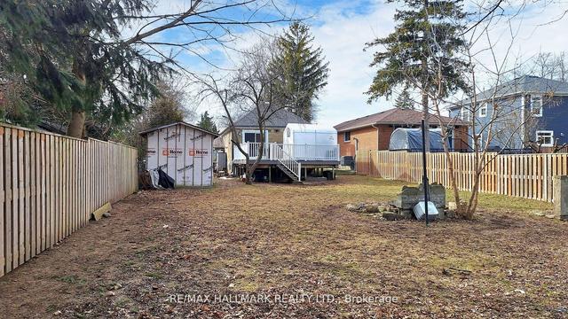 93 Poplar Rd, House detached with 2 bedrooms, 2 bathrooms and 4 parking in Toronto ON | Image 22